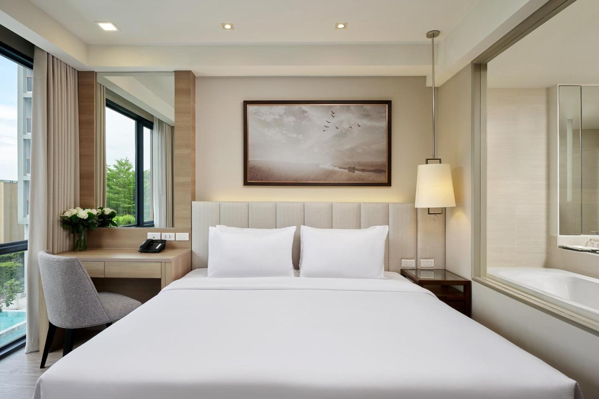 The Park Nine Hotel Suvarnabhumi Bangkok Rom bilde A bedroom at the hotel